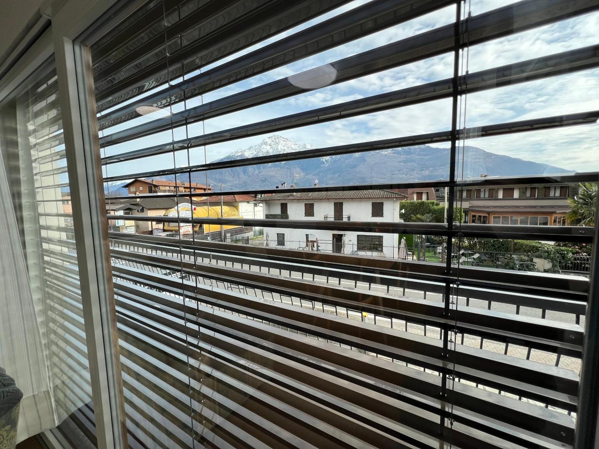 Casa Paola Central Stay By The Lake Domaso Esterno foto